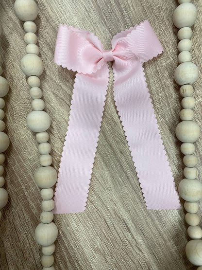 Scalloped Long Tail Bow