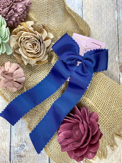 Scalloped Long Tail Bow