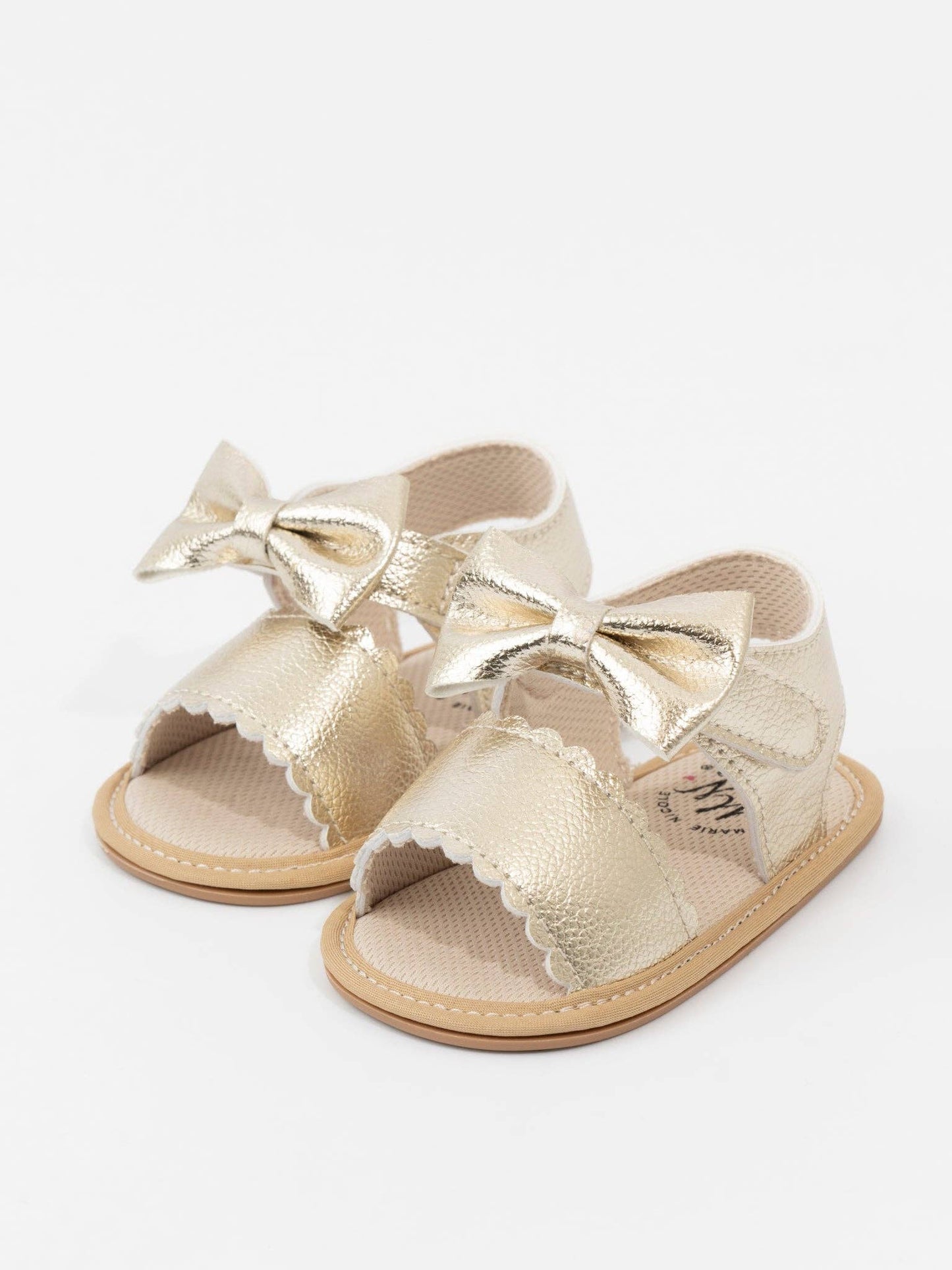 Scalloped Bows Sandal