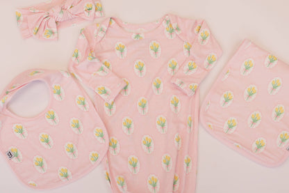Fancy Tulips Burp Cloth Set
