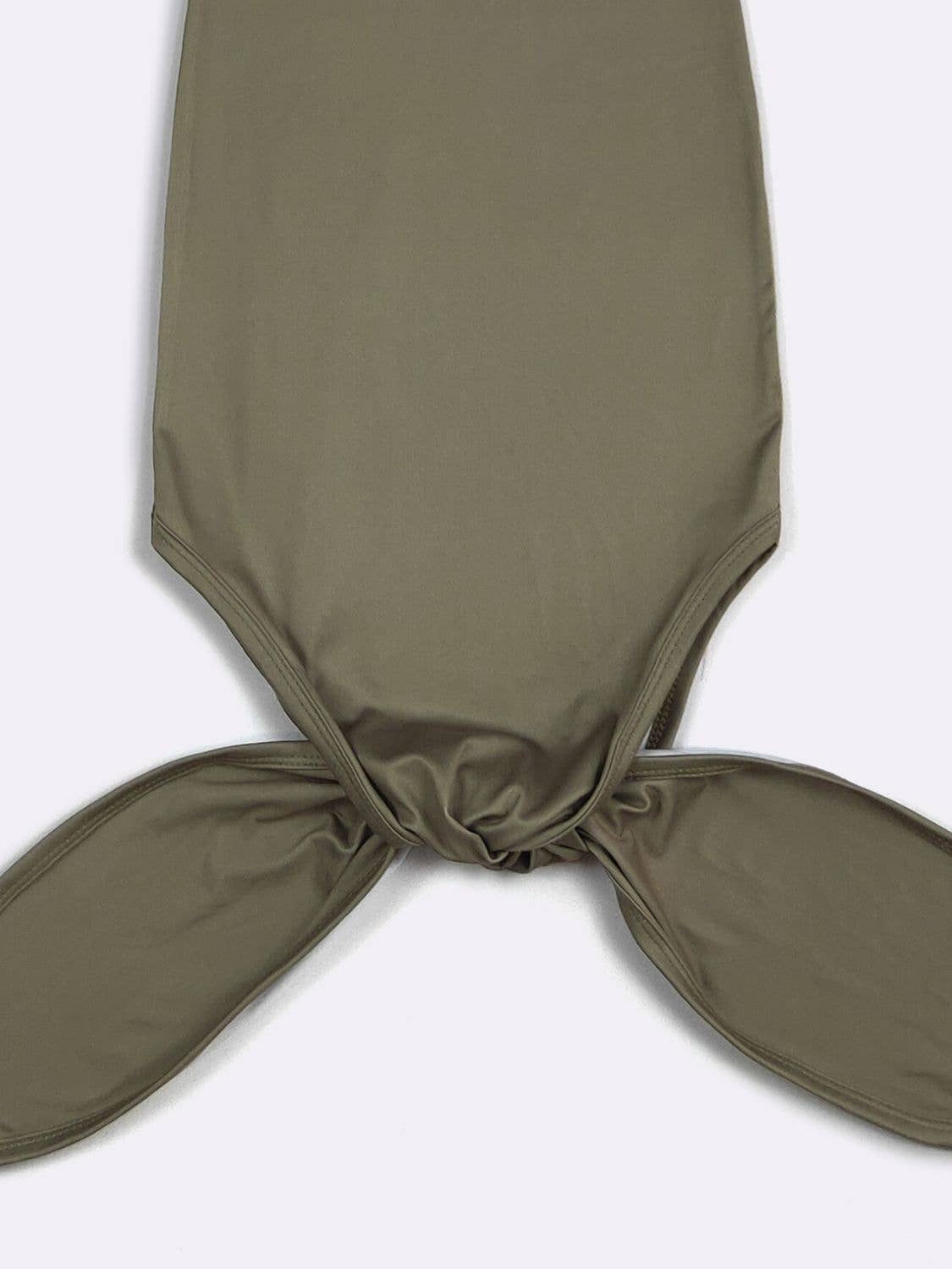 Henley Knotted Gown with Hat