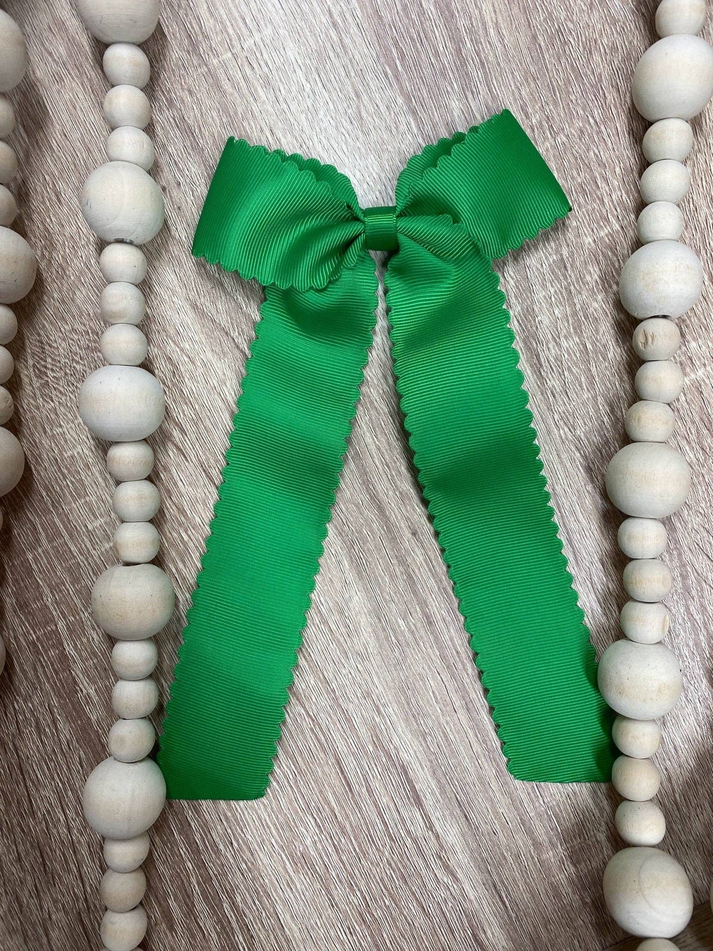 Scalloped Long Tail Bow