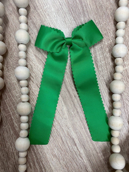 Scalloped Long Tail Bow