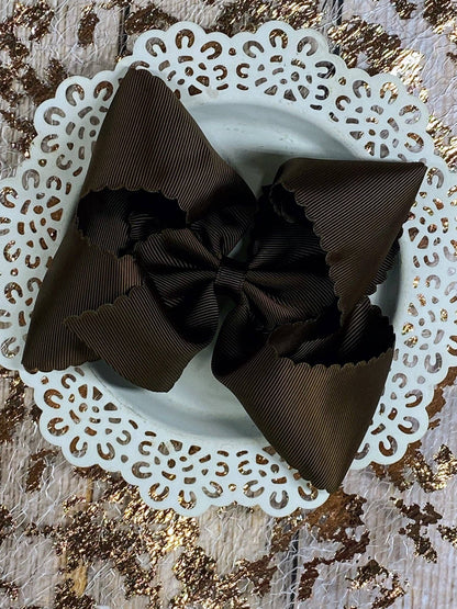 Scalloped Bow - 5.5"
